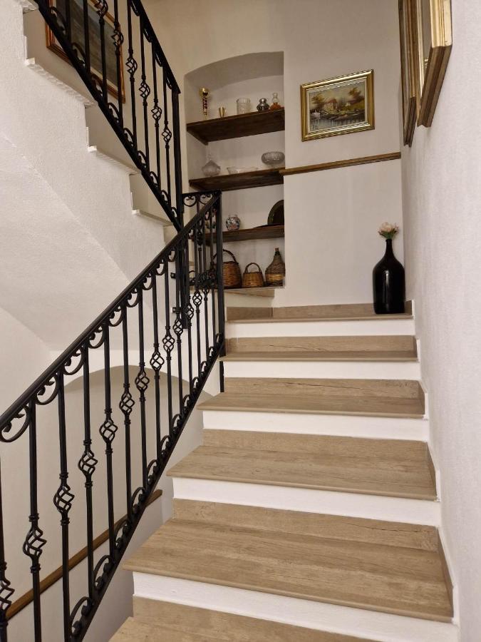 Societa Cooperativa Le Muse Apartment Scano Montiferro Екстериор снимка